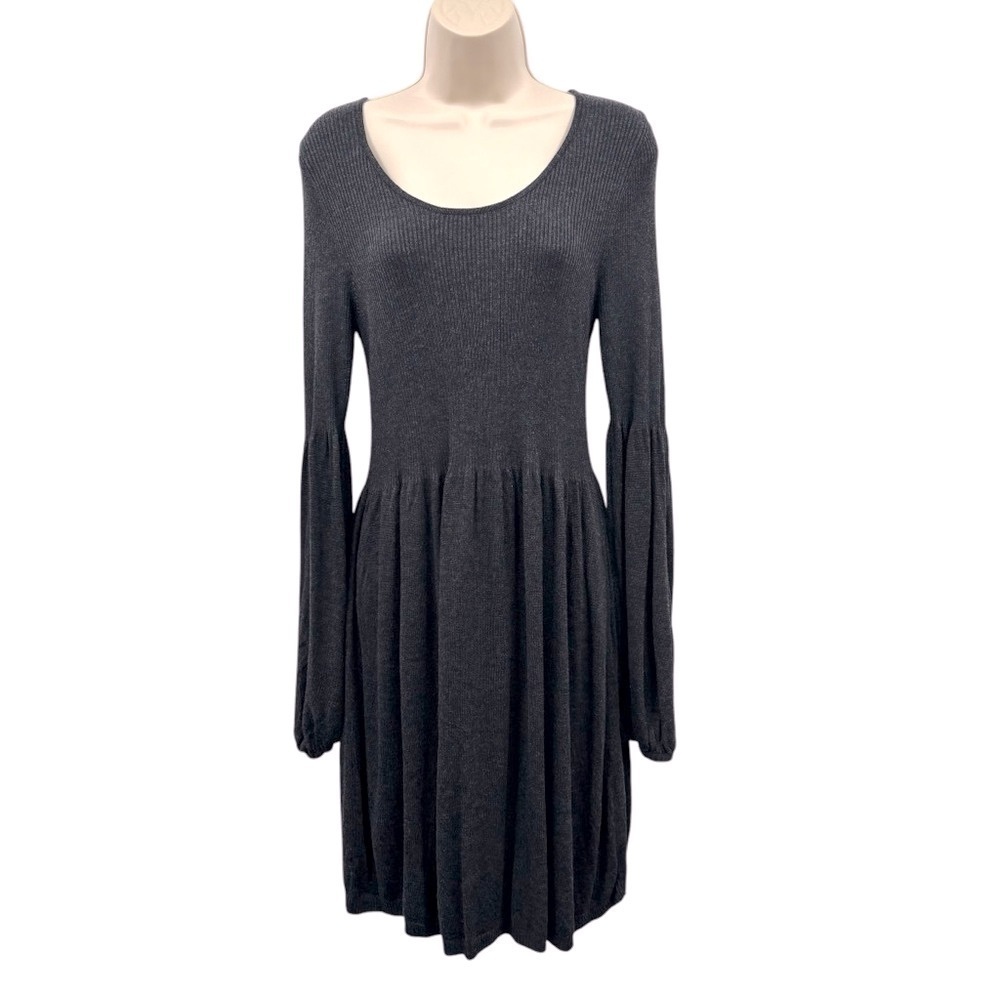 Matty M Ribbed Knit Gray Fit and Flare Long Bell Sleeve Dress Size M